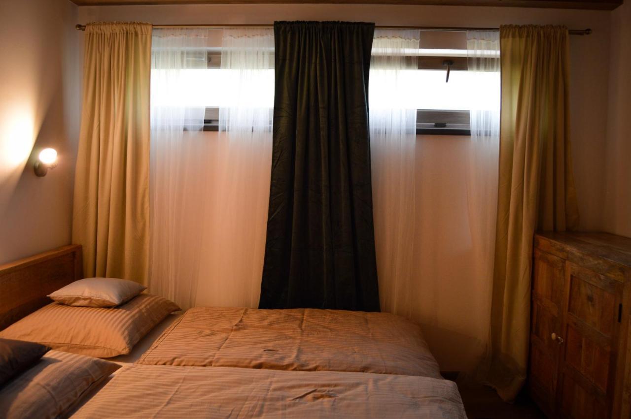 Apartmany Okrouhla โนวีบอร์ ภายนอก รูปภาพ