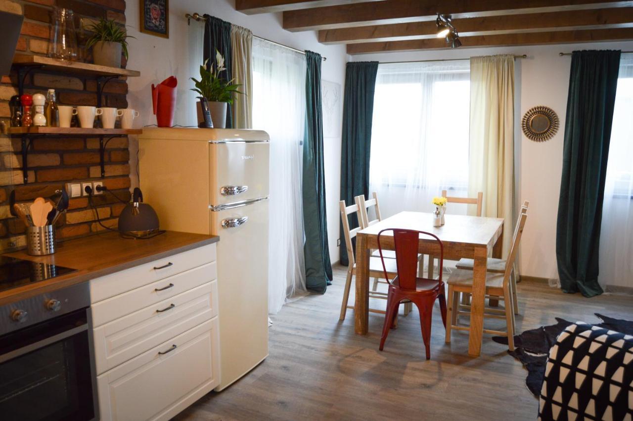 Apartmany Okrouhla โนวีบอร์ ภายนอก รูปภาพ