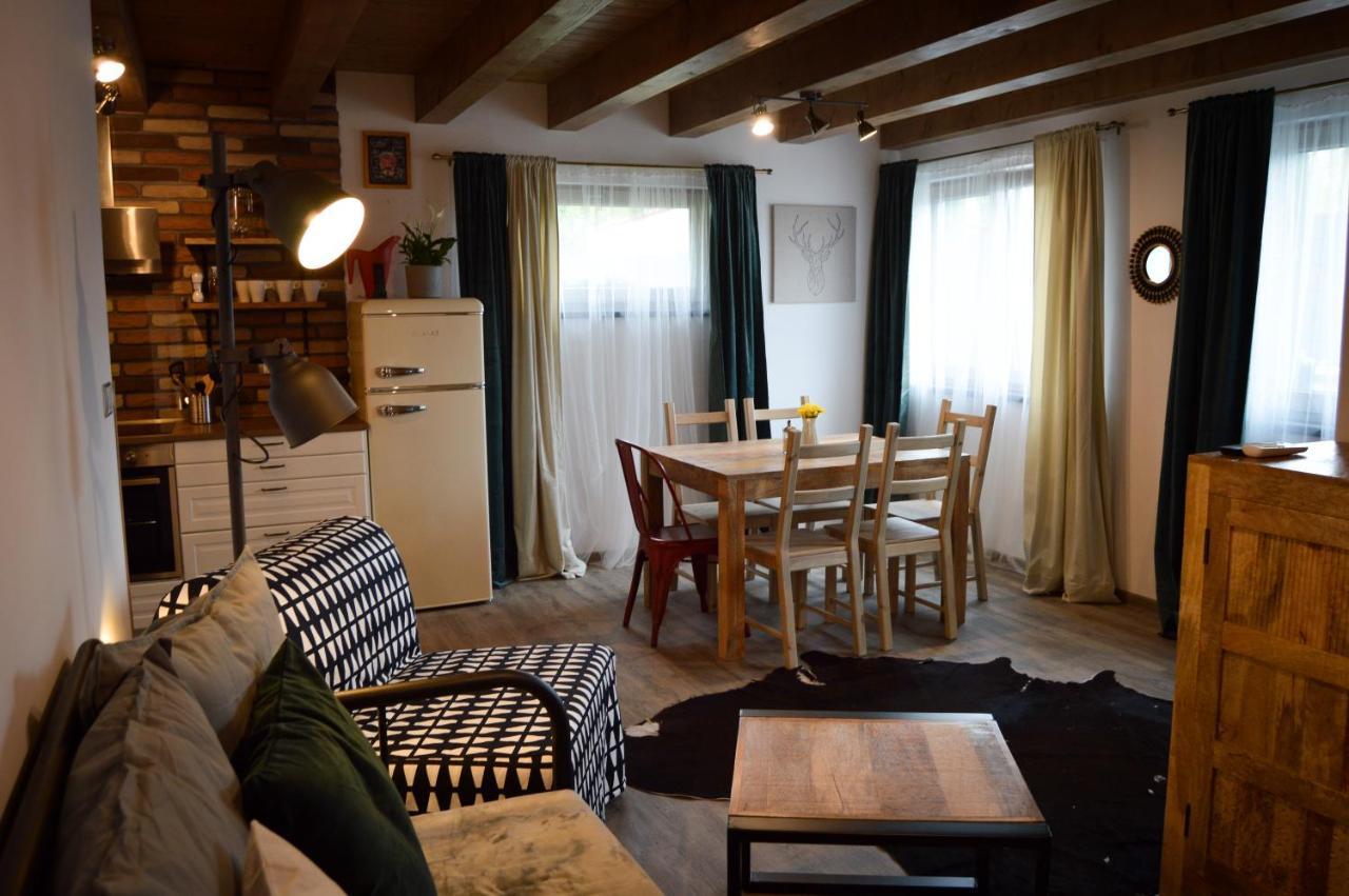 Apartmany Okrouhla โนวีบอร์ ภายนอก รูปภาพ